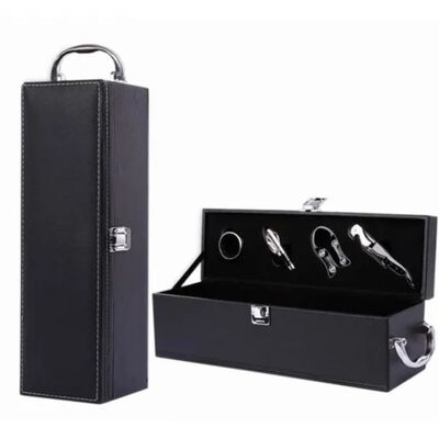 Caja De Regalo Para Un Vino Tinto Con Utensilios De Vino negro