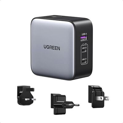 UGREEN Nexode Cargador USB C 65W, Adaptador para Viaje 3 Puertos 2 USB C y 1 USB A, Adaptador de Enchufe Universal UK/USA/EU para Phone, Celulares, Tabletas y M&aacute;s.