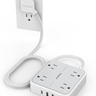 TESSAN Extension Electrica Enchufe Plano con Protector de sobretensi&oacute;n, Regleta Multicontacto Conector con 4 Salidas CA y 3 USB(1 USB C), Extensi&oacute;n Plana 1.5M para Hogar Oficina Dorm Travel Essentials.
